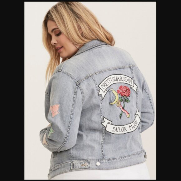 RARE BoxLunch Exclusive x Pretty Guardian Sailor Moon Denim Jacket Size SM - Picture 2 of 13
